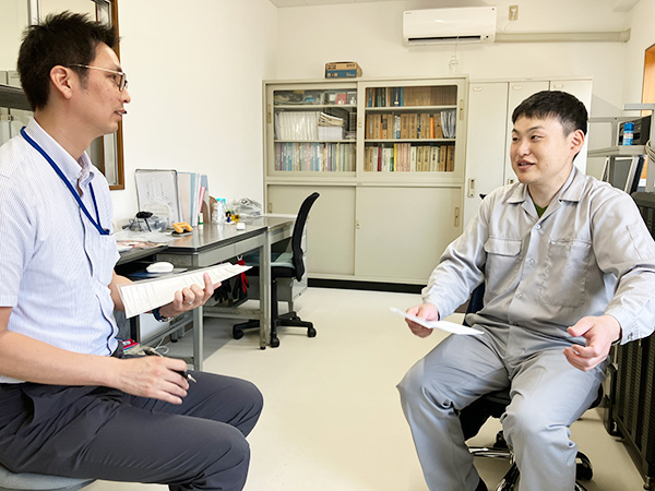 インタビューの様子